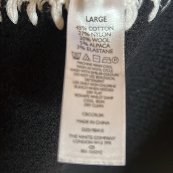 White Label  black cardigan with side stitching - Picture 4 of 4